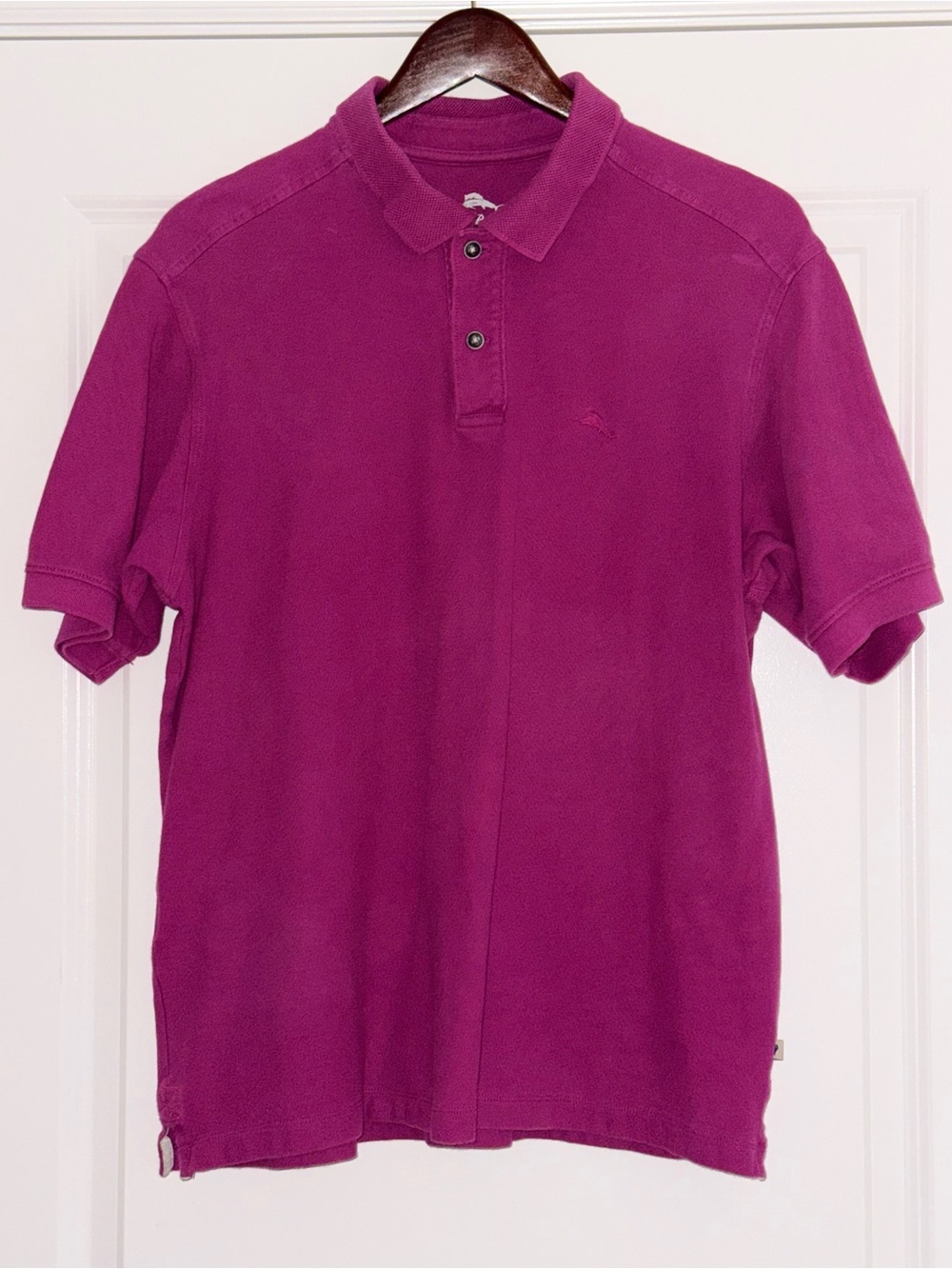 Tommy Bahama Mens Medium Rich Magenta Marlin Casual Short Sleeve Polo Shirt